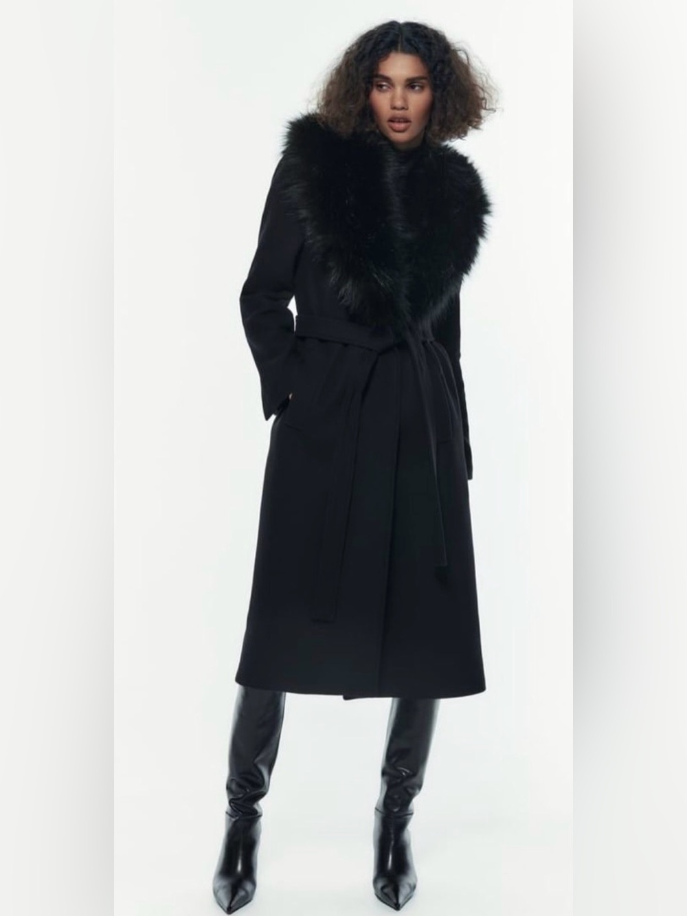 ZARA Long premium wool coat with belt Black with Faux Fur Collar